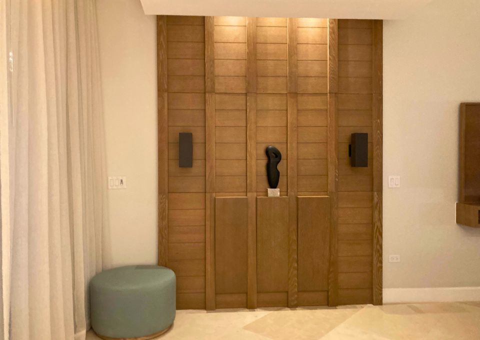 Sandals Dunn's River Tufa Terrace One Bedroom Skypool Butler Suite Living Room Area Feature Wall